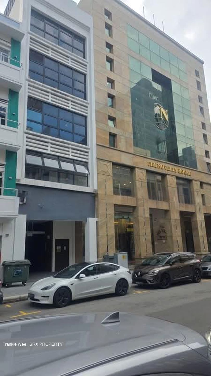 Hongkong Street (D1), Shop House #582806781